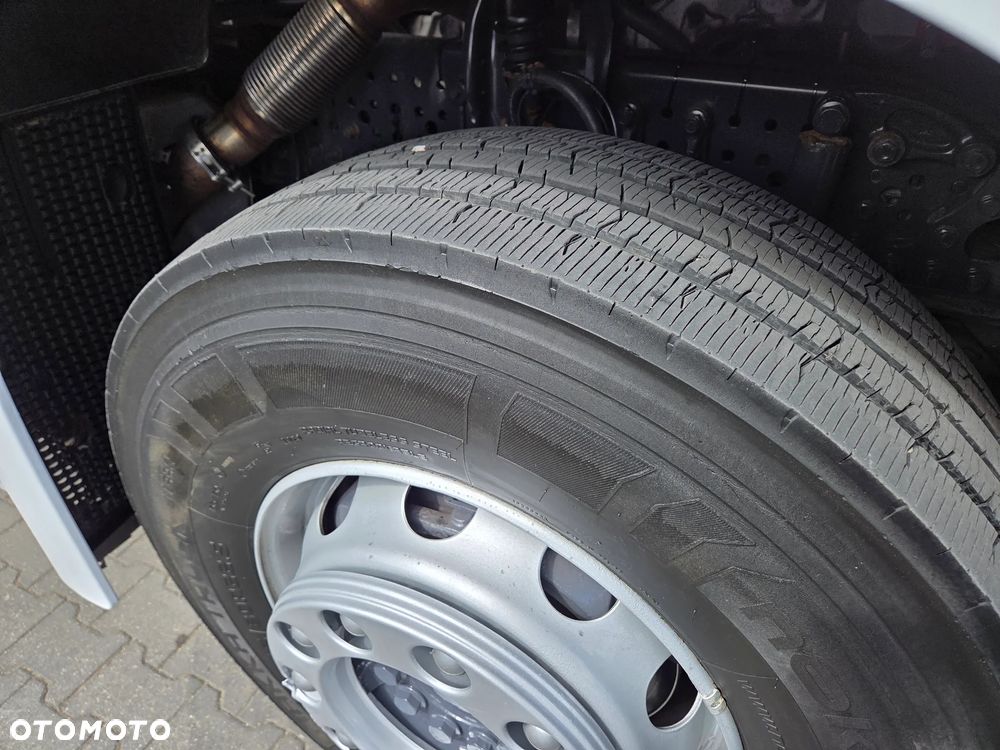 Mercedes-Benz Antos atego actros 1830 - 24
