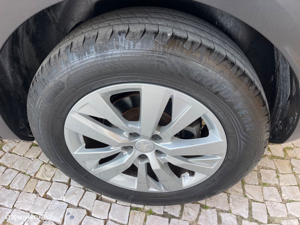 Peugeot 3008 1.5 BlueHDi Style - 14