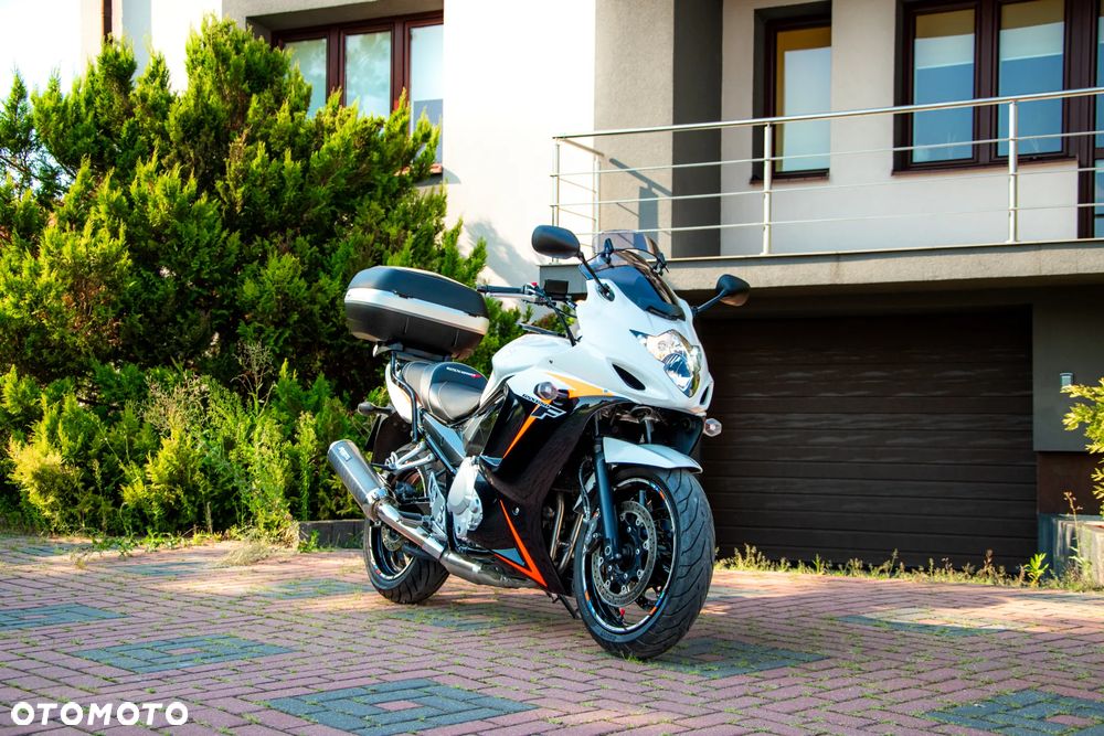 Suzuki GSX - 1