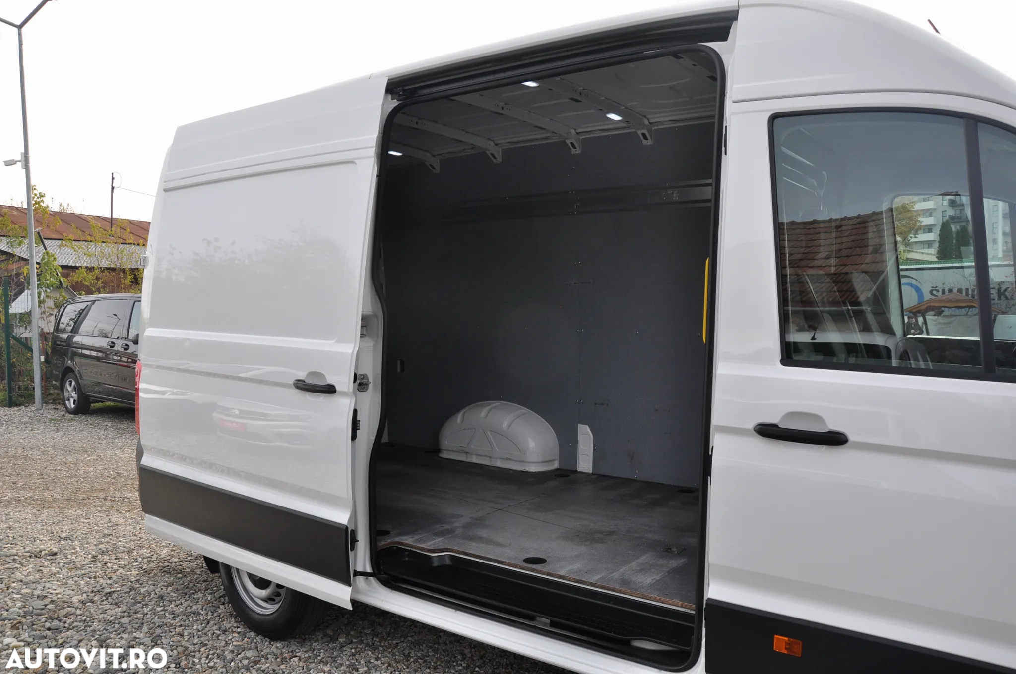 Volkswagen Crafter L3H3 Furgon - 12