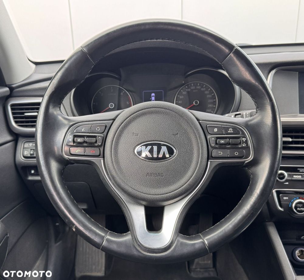 Kia Optima 1.7 CRDI M DCT - 23