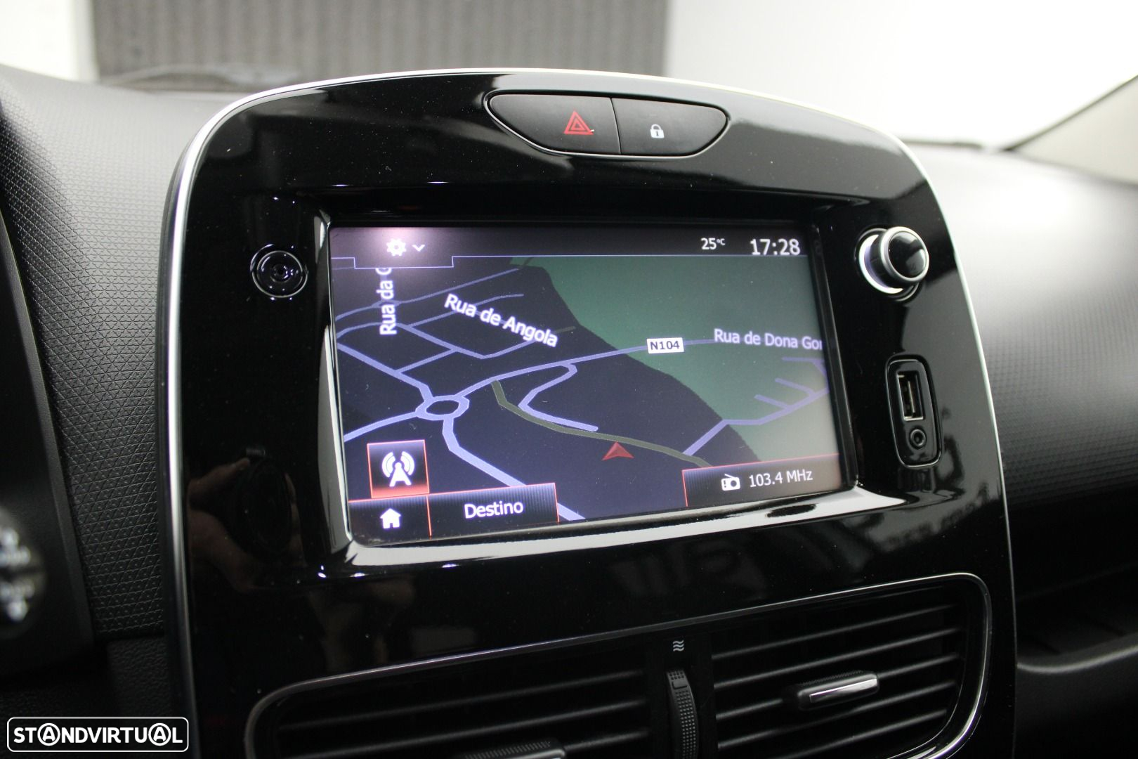 Renault Clio Sport Tourer 1.5 dCi GT Line - 18
