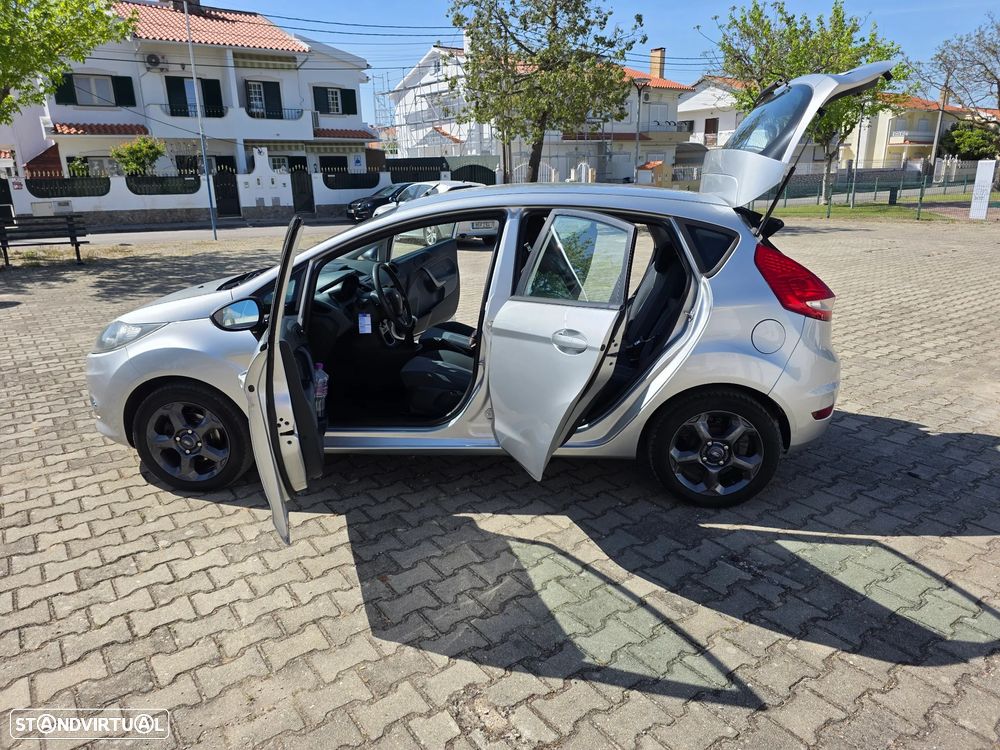 Ford Fiesta 1.25 Techno - 2