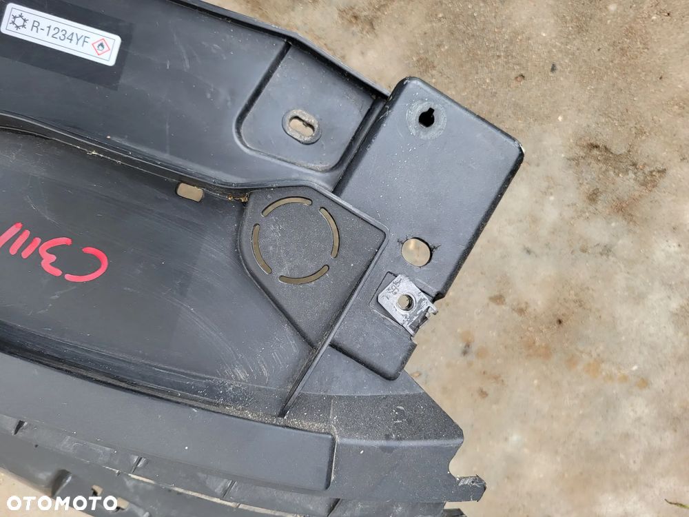 Grill atrapa zderzaka przód Citroen C3 III - 10