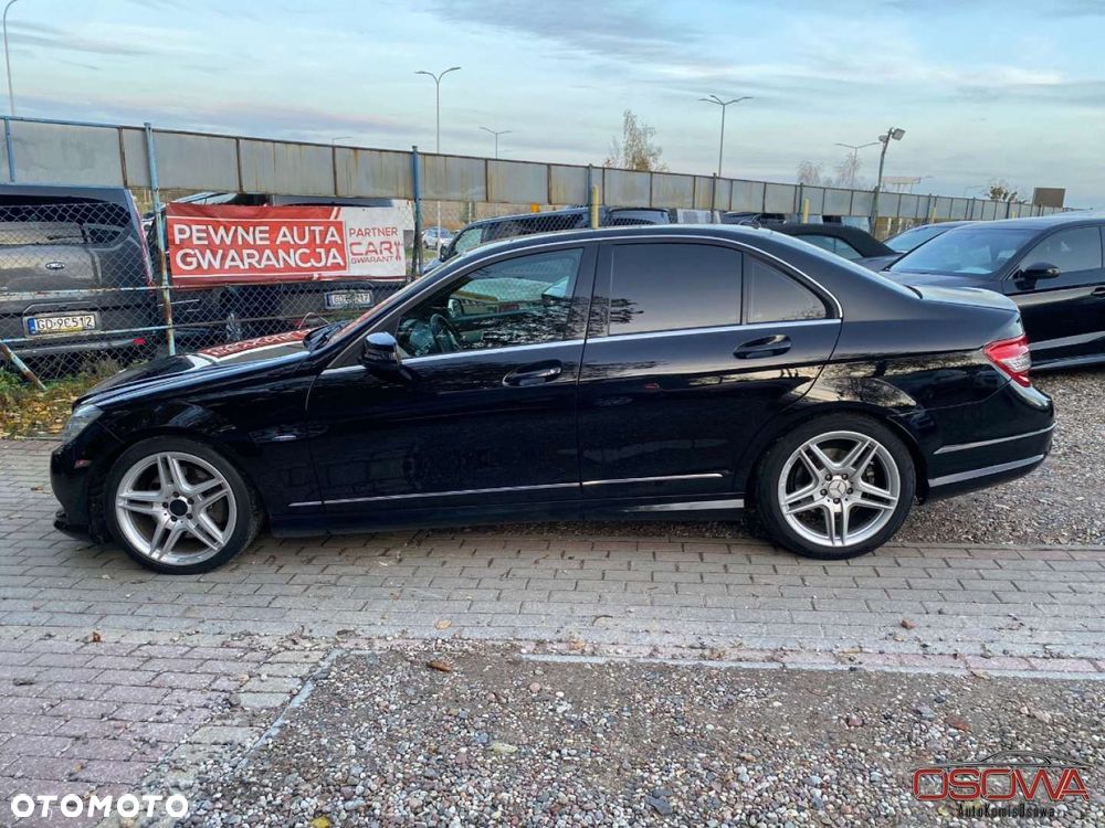 Mercedes-Benz Klasa C 250 CDI 4Matic 7G-TRONIC Avantgarde Edition - 27
