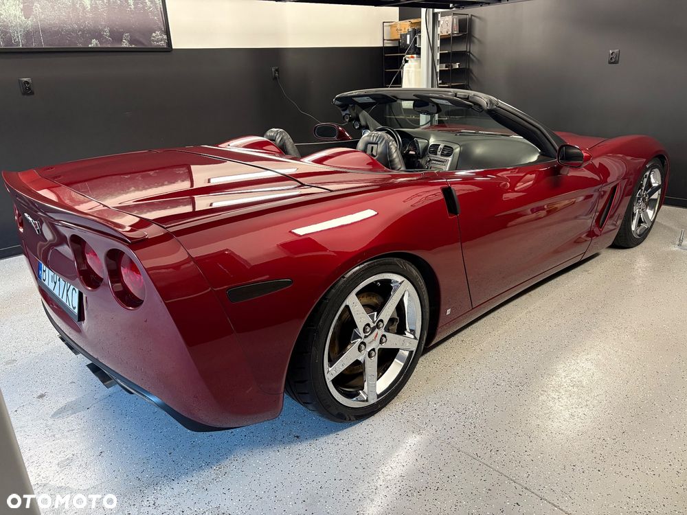 Chevrolet Corvette - 10