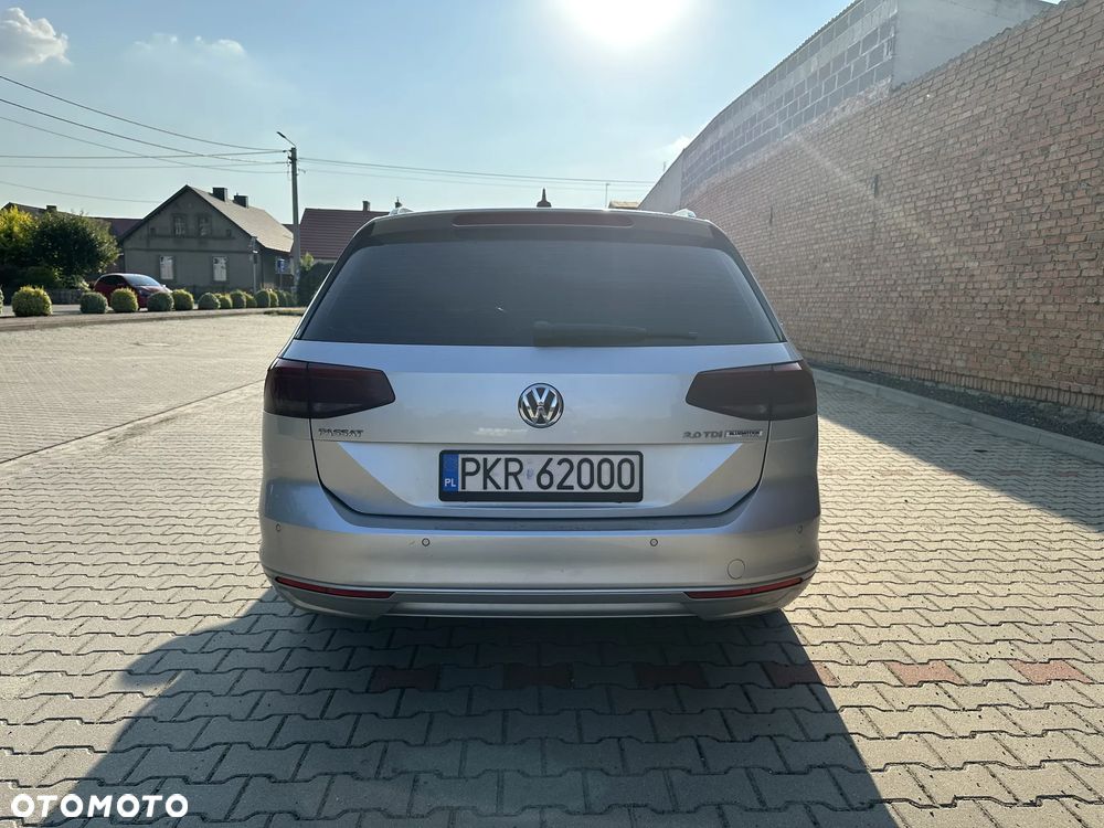 Volkswagen Passat 2.0 TDI (BlueMotion Technology) Comfortline - 4