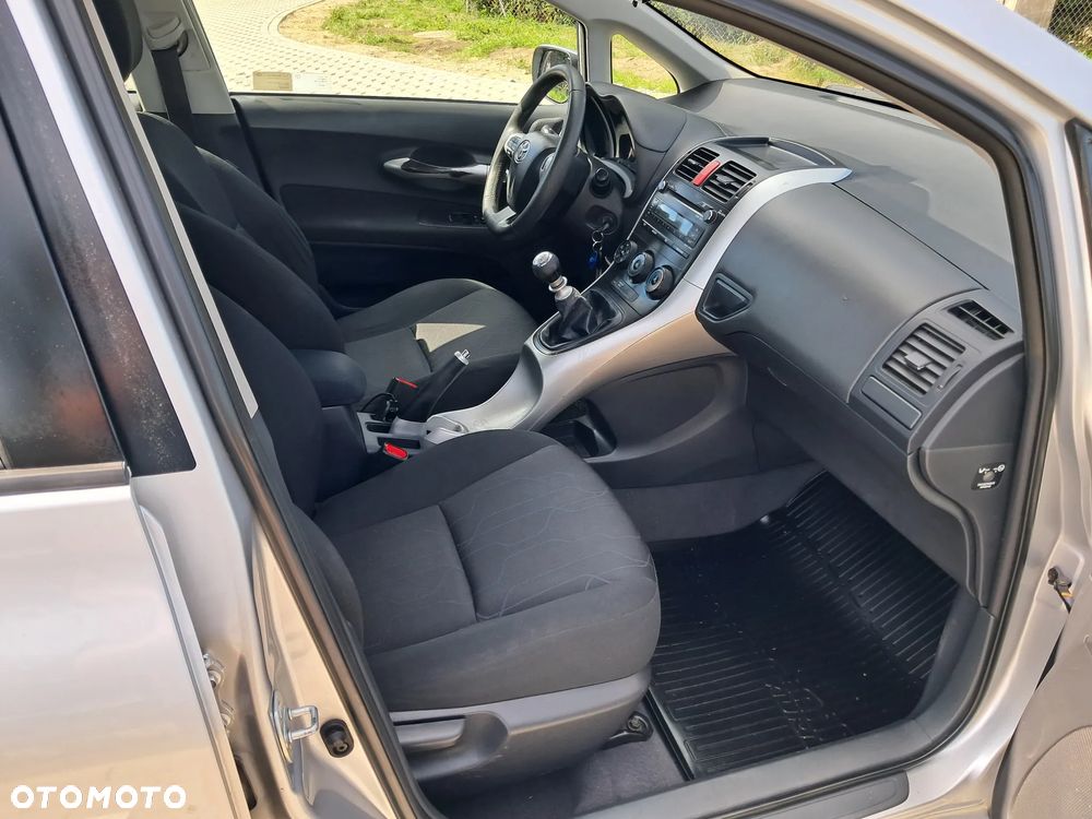 Toyota Auris 1.33 Dual-VVT-i Comfort - 15