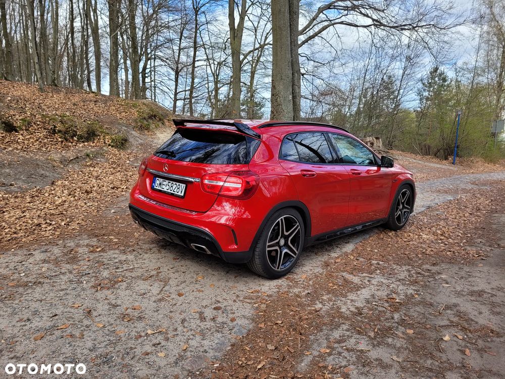 Mercedes-Benz GLA 250 4-Matic AMG Line - 6