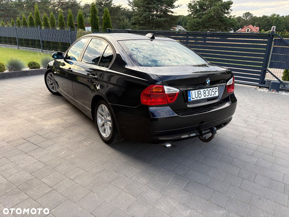 BMW Seria 3 318d - 3