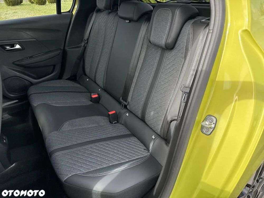 Peugeot 208 1.2 mHEV Allure - 13