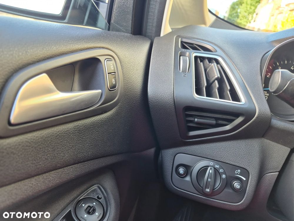 Ford C-MAX - 22