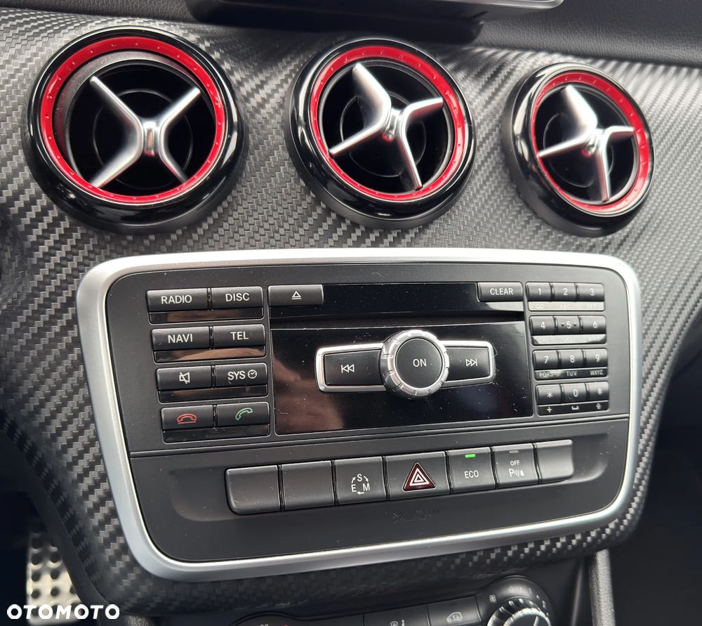 Mercedes-Benz Klasa A 250 4Matic 7G-DCT AMG Line - 23