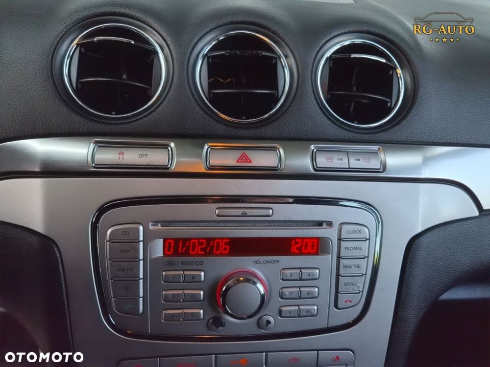 Ford S-Max - 28