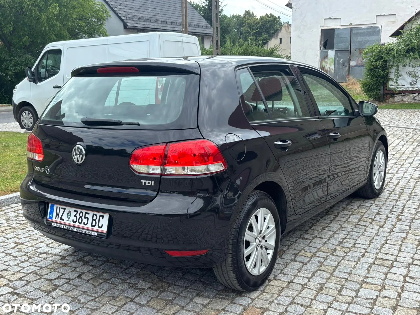 Volkswagen Golf VI 1.6 TDI Comfortline - 6