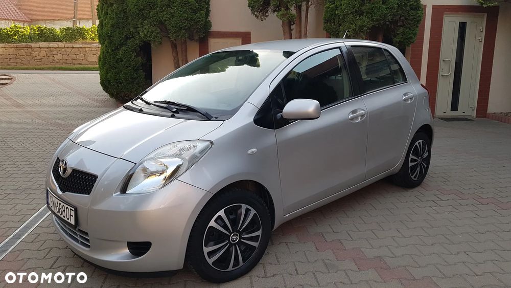 Toyota Yaris 1.3 Luna Premium - 30