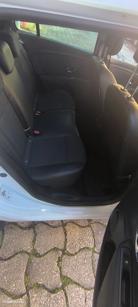 Renault Mégane Sport Tourer 1.5 dCi GT Line SS - 22