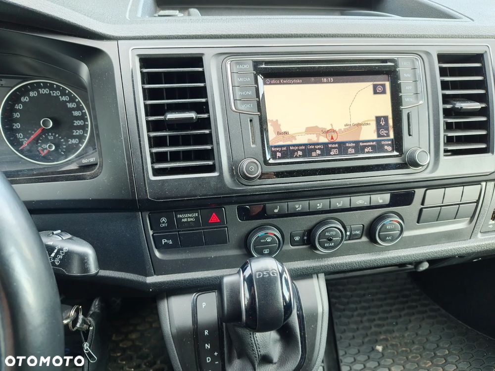 Volkswagen Caravelle 2.0 TDI L1 Comfortline DSG - 19
