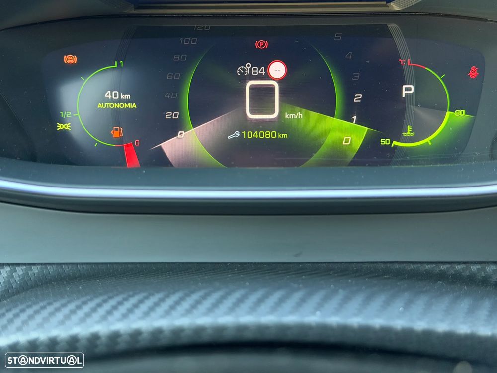 Peugeot 2008 PureTech 130 EAT8 GT - 18