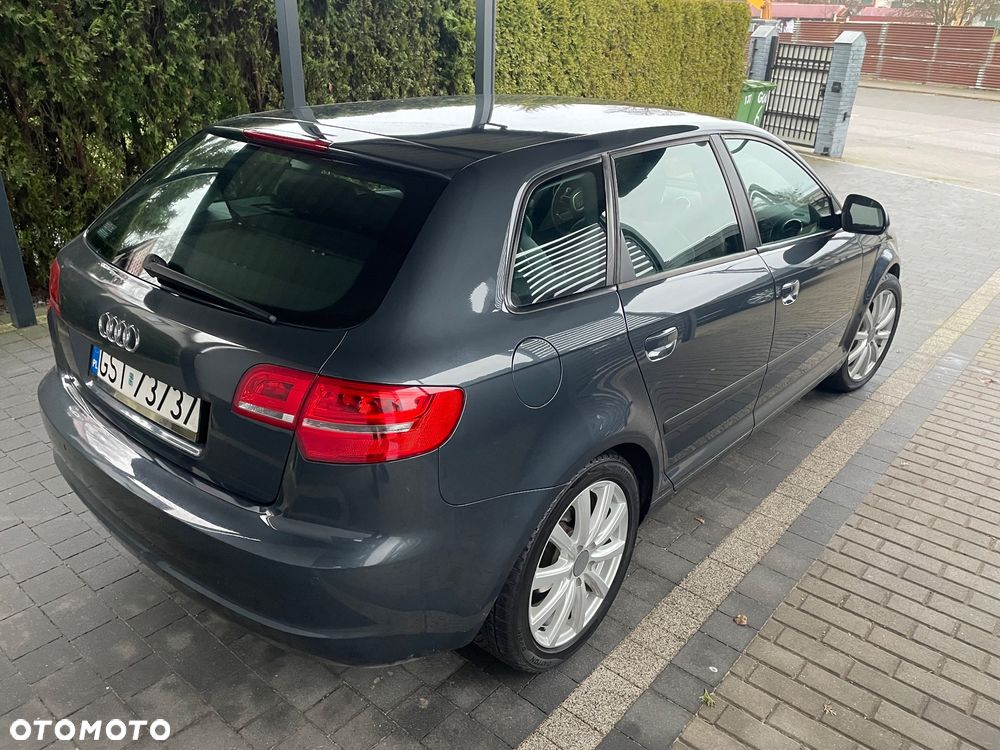 Audi A3 Sportback 2.0 TDI DPF Ambiente - 4