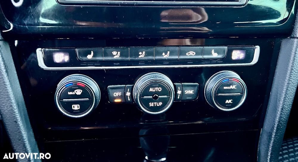 Volkswagen Golf 1.4 TSI BMT Highline - 30