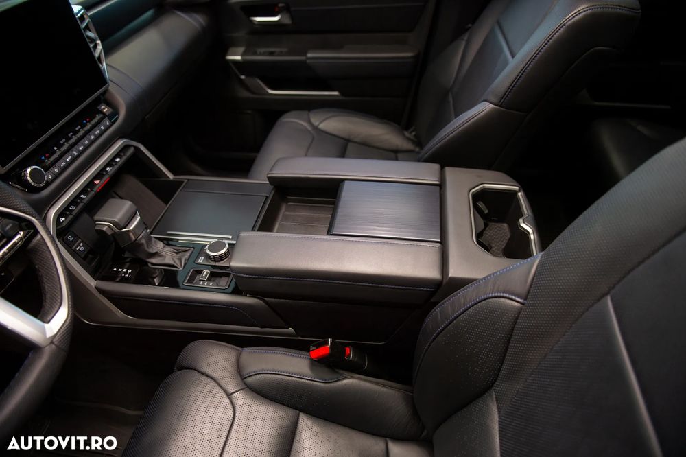 Toyota Sequoia - 30