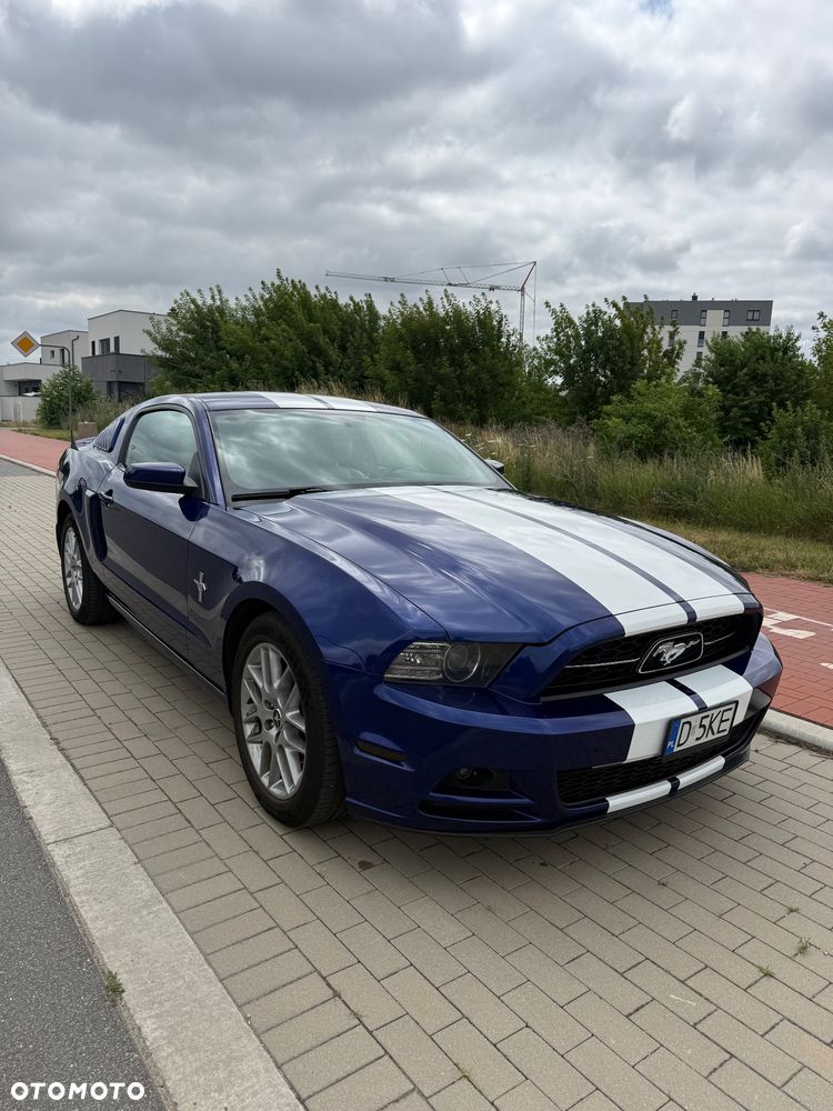 Ford Mustang 3.7 V6 Premium - 2