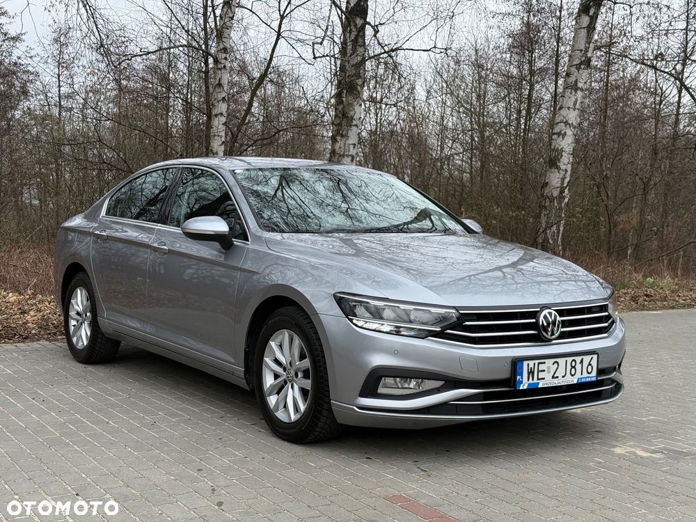 Volkswagen Passat 2.0 TDI EVO Business DSG - 2