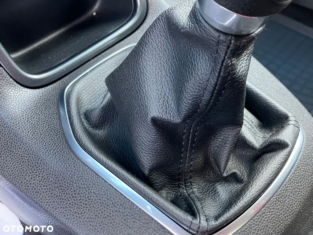Ford Fiesta 1.0 EcoBoost Trend - 27
