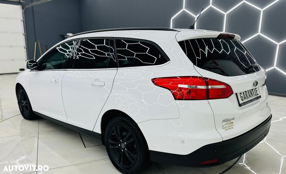 Ford Focus 1.5 EcoBoost Active Business - 4