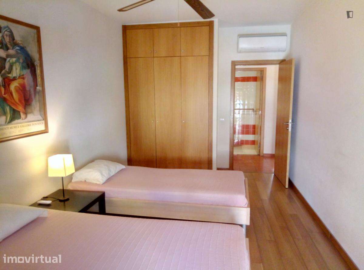 Apartamento com 2 quartos - localizado em Tavira - Grande imagem: 2/26