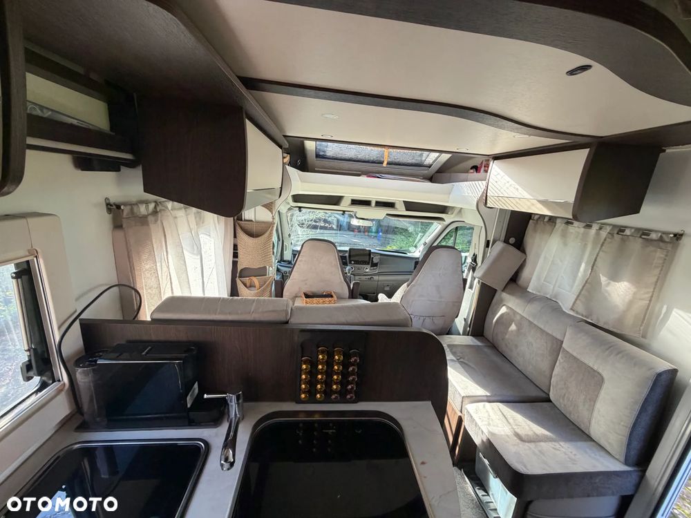 Benimar Tessoro 442 - 50A Victron, Solar 530W - 4