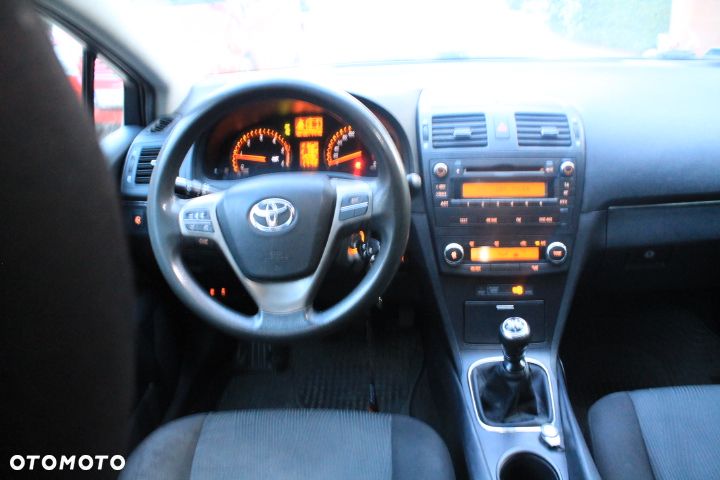Toyota Avensis 2.0 D-4D Platinium - 4