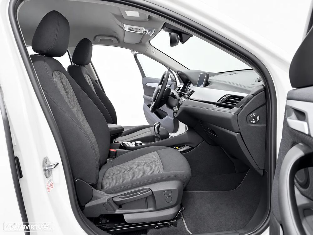 BMW X2 16 d sDrive Advantage - 38