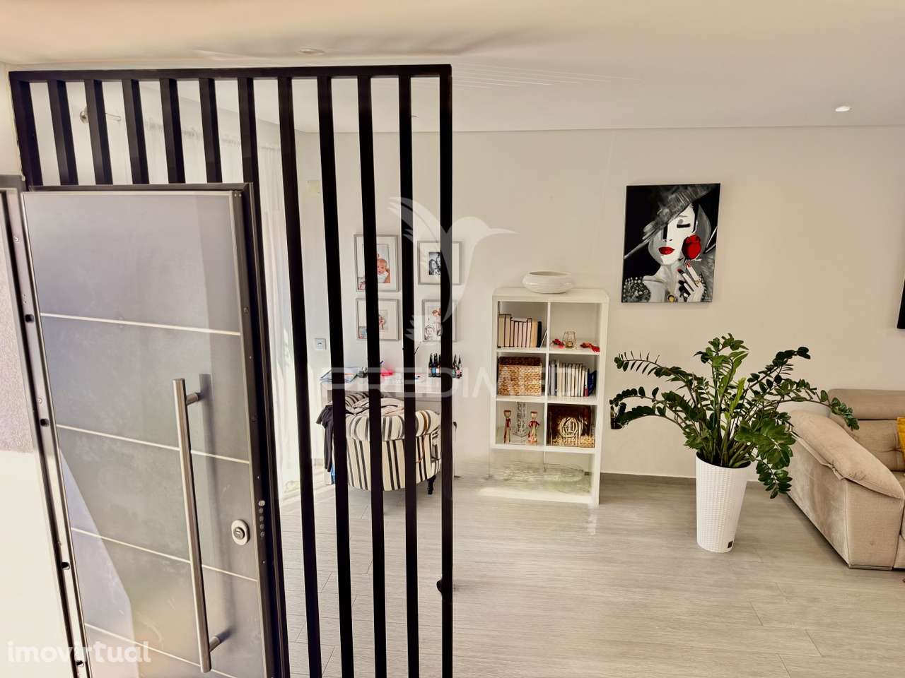 Moradia T3 com Cave, Rooftop e Vista Mar – Olhão - Grande imagem: 3/33