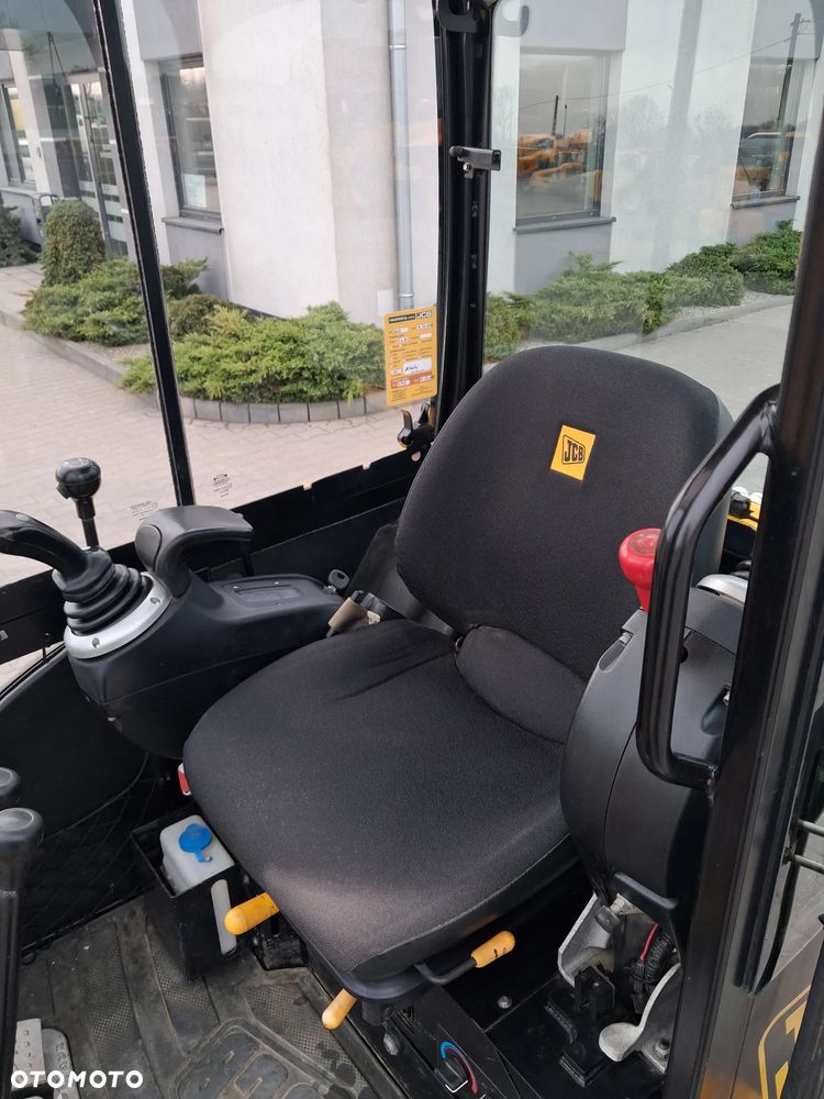 JCB 8026 CTS - 11