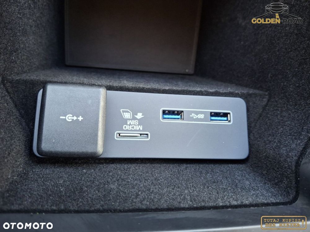 Land Rover Discovery Sport - 22