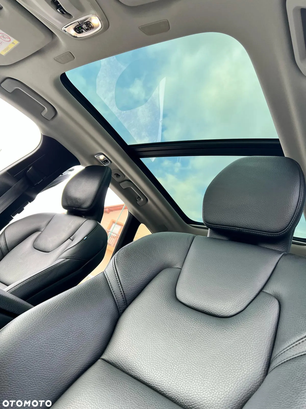 Volvo XC 60 T6 AWD Plug-In Hybrid Inscription - 12