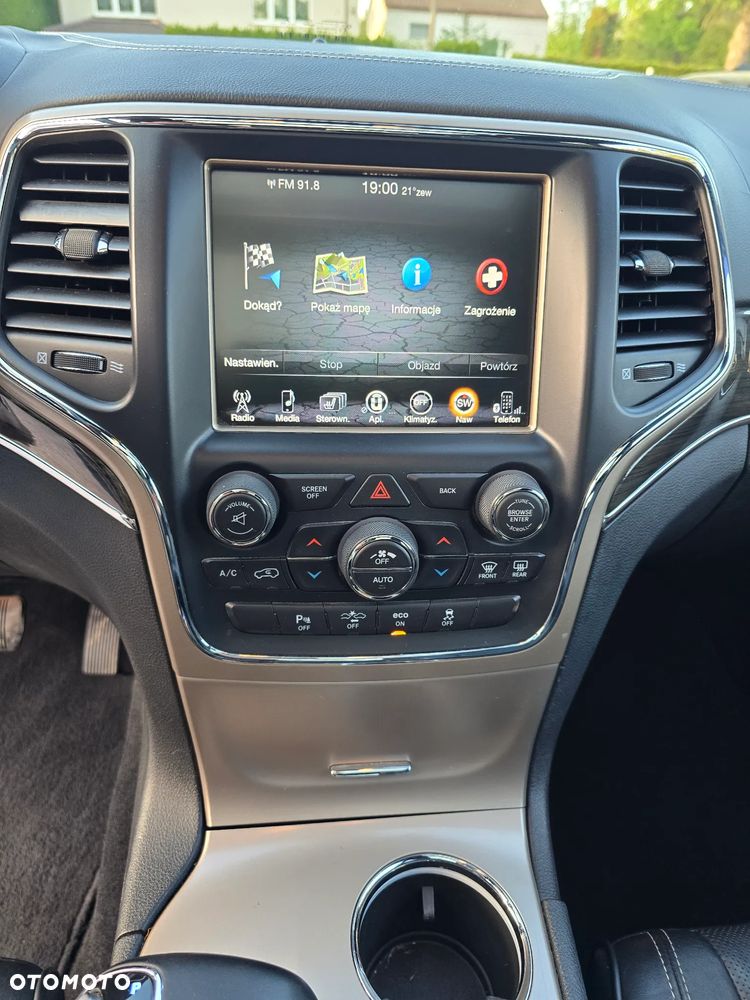 Jeep Grand Cherokee 5.7 V8 HEMI Summit - 25