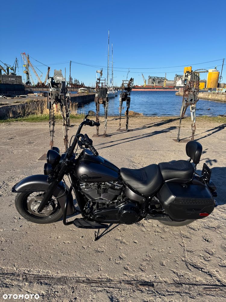 Harley-Davidson Softail Heritage Classic - 29