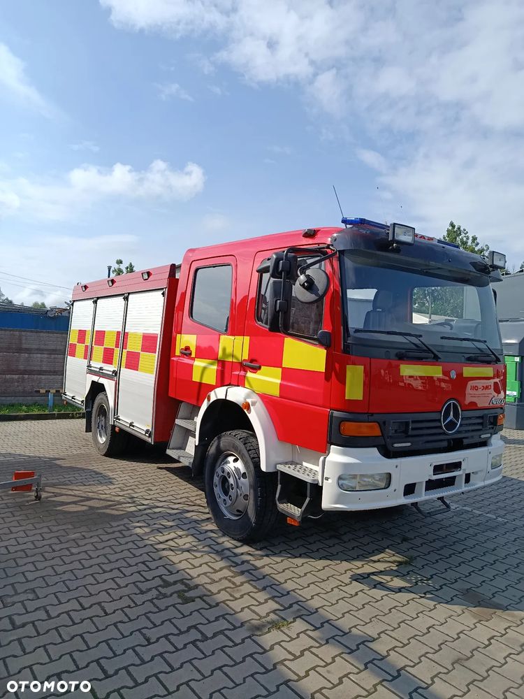 Mercedes-Benz Straż pożarna Mercedes 1328 4x4 - 1