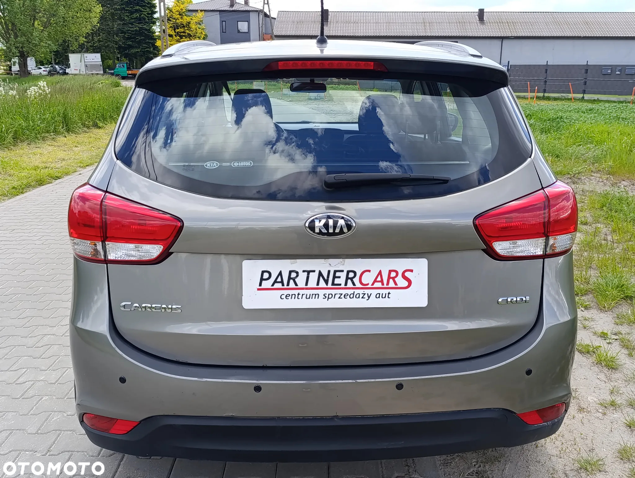 Kia Carens 1.7 CRDi M - 3
