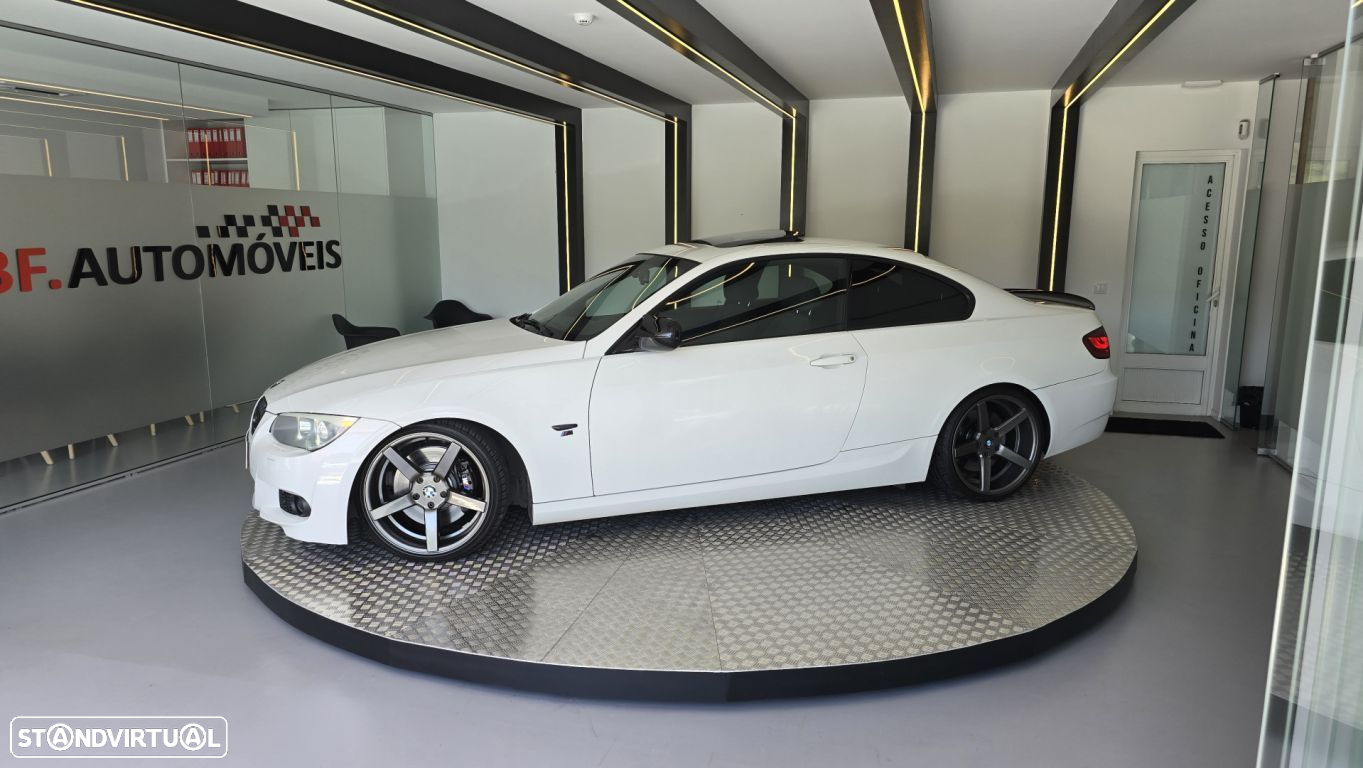 BMW 335 i Auto - 14