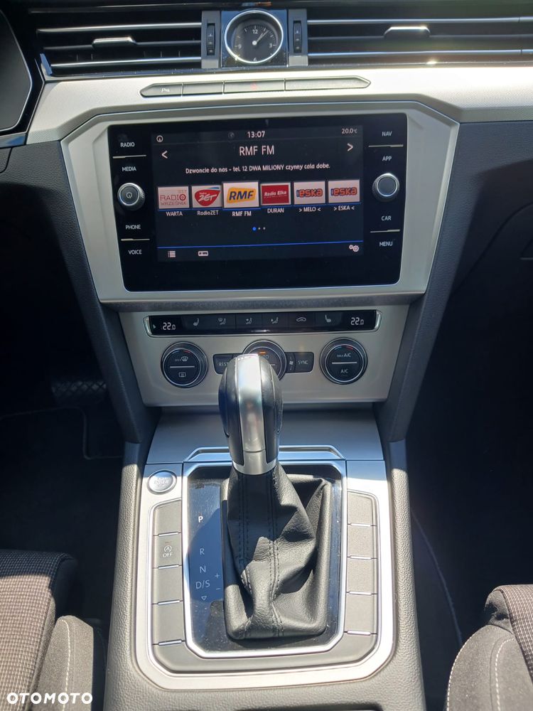 Volkswagen Passat 1.8 TSI BMT Comfortline DSG - 32