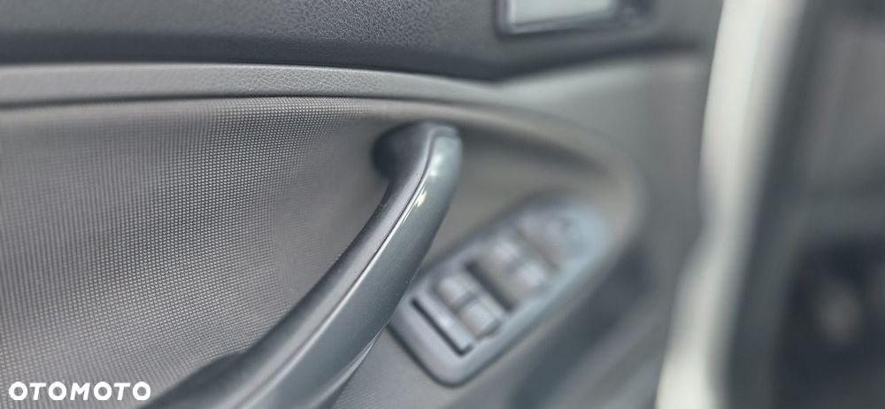Ford Kuga 2.0 TDCi 4x4 Titanium - 30