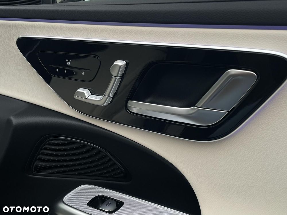 Mercedes-Benz Klasa E - 17