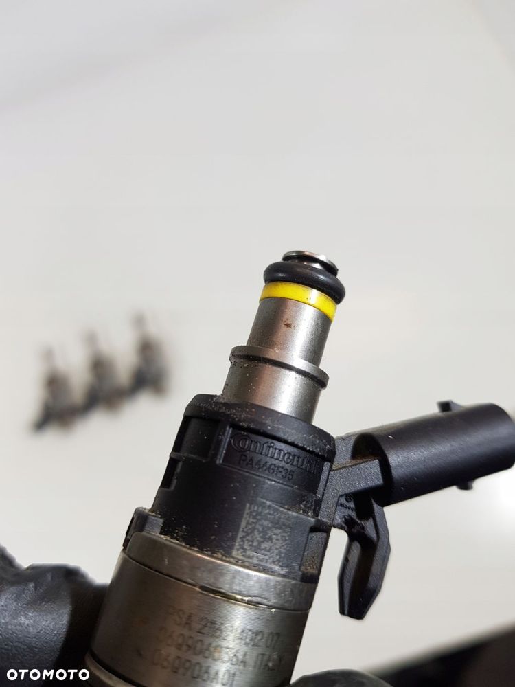 wtryskiwacz paliwa 06q906036a vw golf audi a6 a5 q5 skoda 2.0 tfsi - 8
