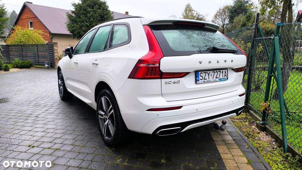 Volvo XC 60 T6 AWD Recharge Geartronic RDesign Expression - 29