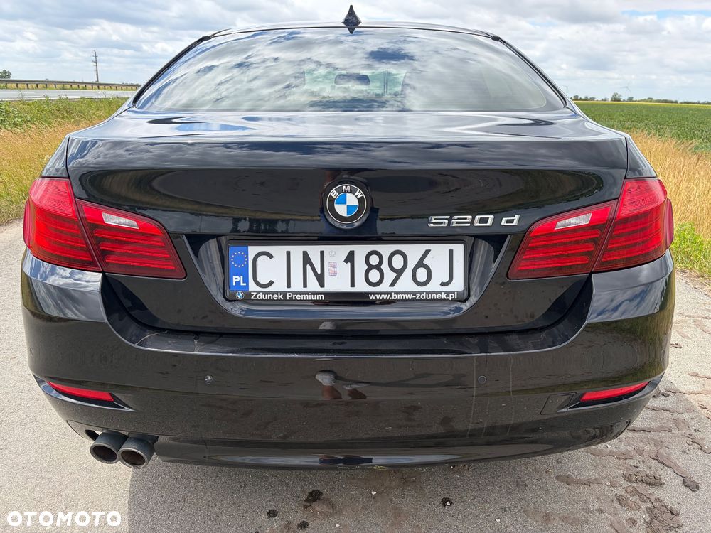 BMW Seria 5 520d Luxury Line - 7