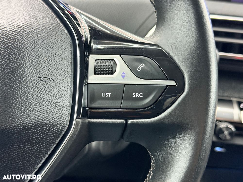 Peugeot 3008 PureTech 130 Stop & Start Allure - 28